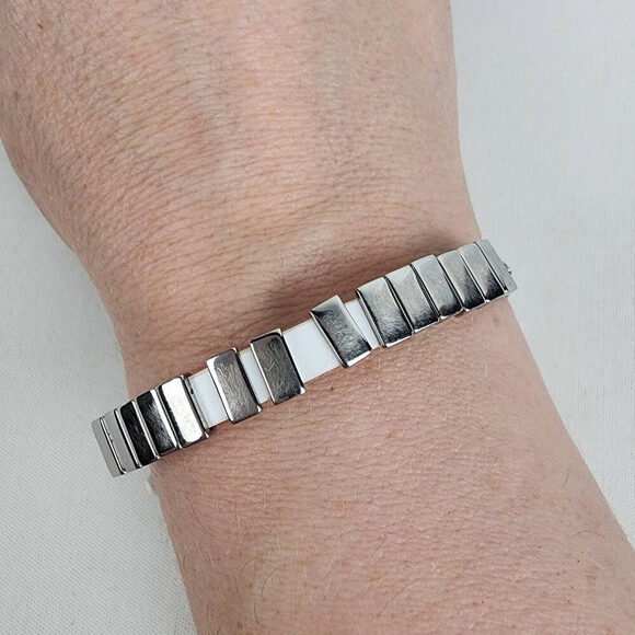 Michael Kors Silver & White Leather Buckle Bracelet - Picture 1 of 7